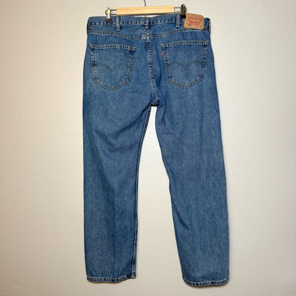 Levis 505 Straight Fit Jeans